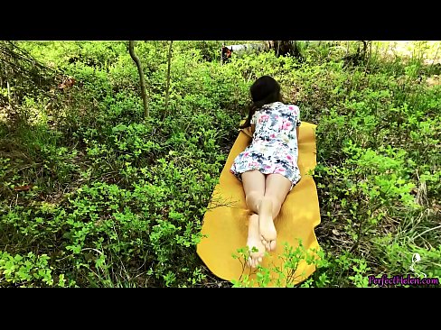 ❤️ Тиндердегі бейтаныс адам менің кискамды мастурбациялайды және орманда құмарланып жүреді ❤️❌ Секс видео бойынша бізде ☑
