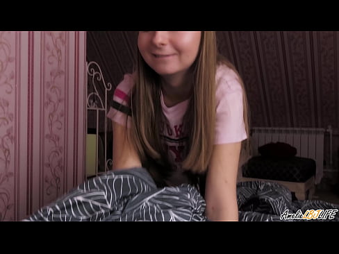 ❤️ Blondie оның BFF-ны терең сорып, аузына шәует алады ❤️❌ Секс видео бойынша бізде ☑